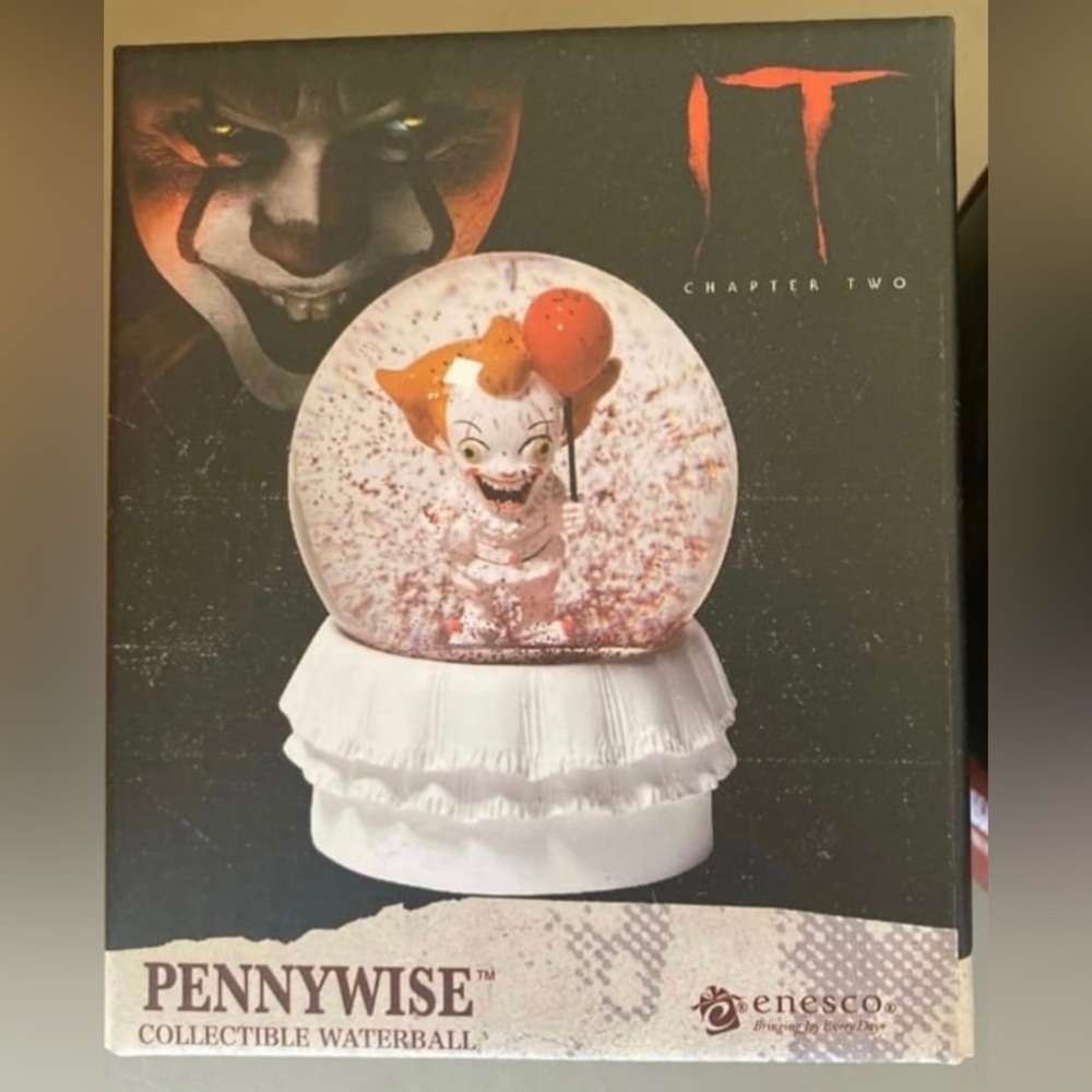 Pennywise IT Snowglobe Snow Globe Decor Figurine